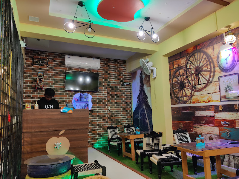 Apple cafe