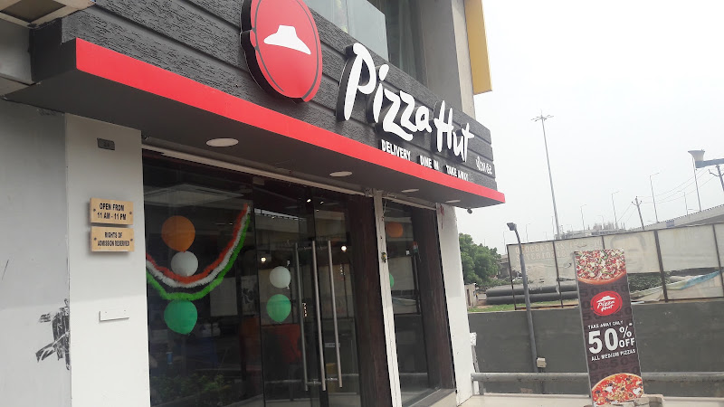 Pizza Hut | South Bopal, Ahmedabad