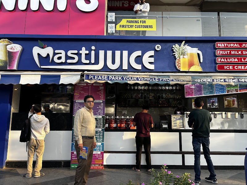 Masti Juice Center