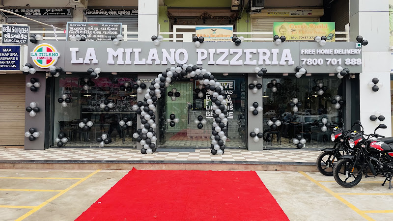 La Milano Pizza : Best Pizza in Vastral, Ahmedabad