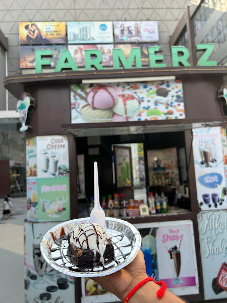FARMERZ. Coffee shop