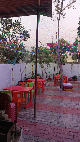 Mukesh BhajiPav Since 1985