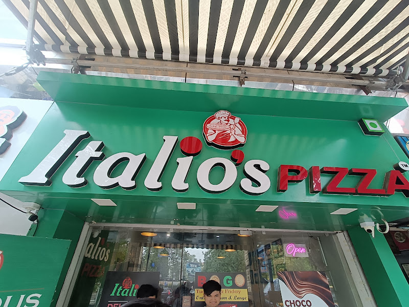 ITALIO'S PIZZA LAW GARDEN