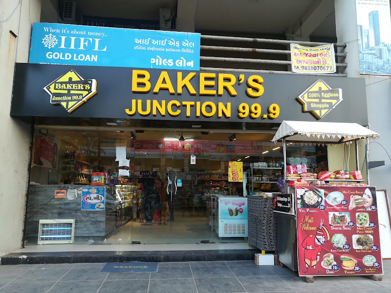 Baker's Junction 99.9