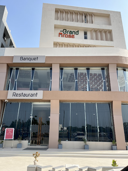 Hotel Grand Arose