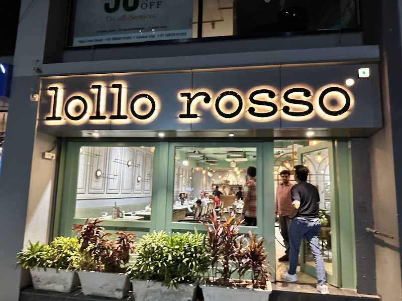 Lollo Rosso (Pure-veg)