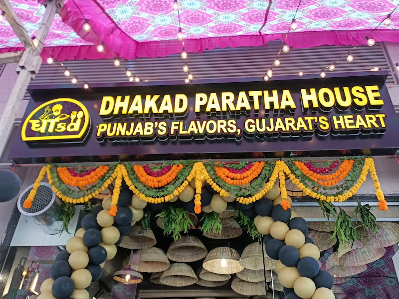 Dhakad Paratha House