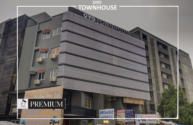 Townhouse Paldi Bus Terminal Ahmedabad Formally Neelkanth