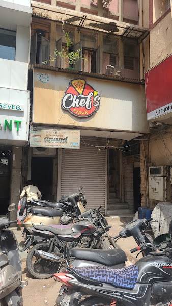 Chef’s Pizza