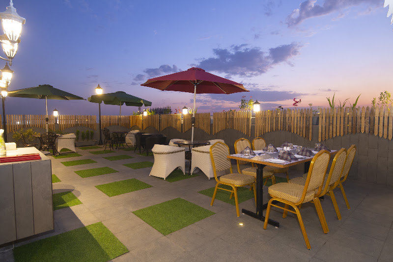 Eminent Restaurant and Banquet