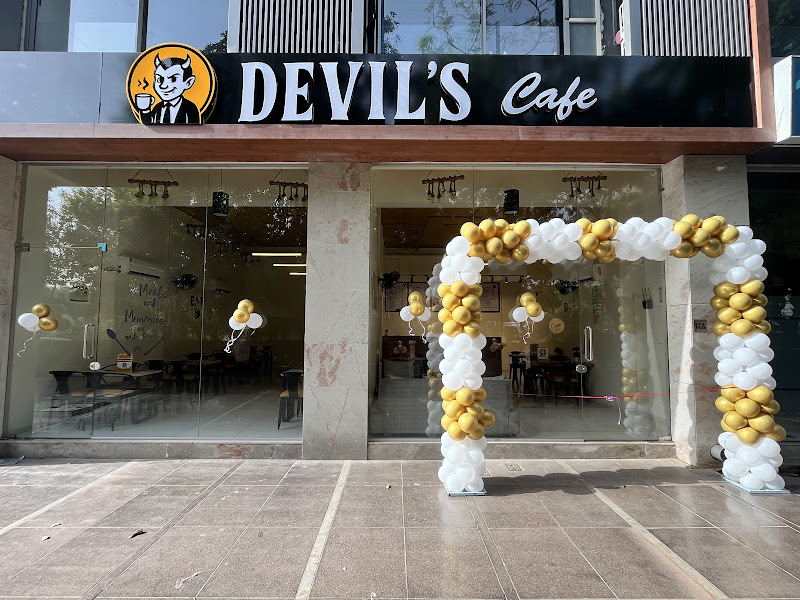 Devil's Cafe