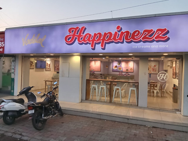 Happinezz Icecreams by Vadilal
