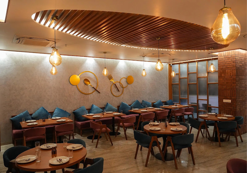 Virasat-E-Curry Panjrapole | Vegetarian North Indian & Punjabi Restaurant in Ahmedabad