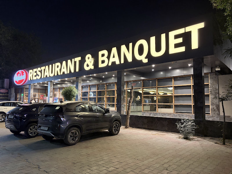 Shree Marutinandan Restaurant GOTA
