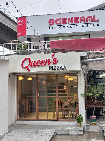 Queen's Pizzaa | Queens Pizza