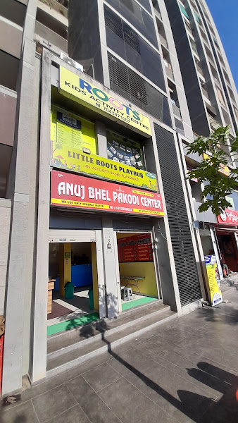 Anuj Bhel Pakodi Center