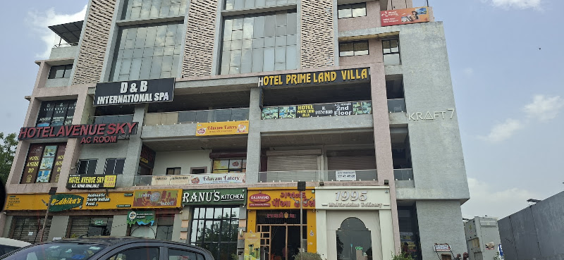 Edavam Eatery, Gota, Ahmedabad