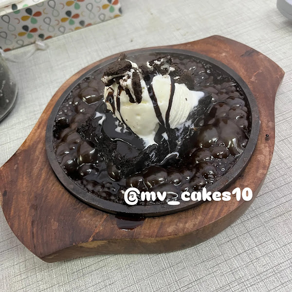 Mv cakes sizzling brownie