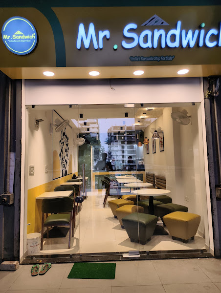 Mr. Sandwich Nikol
