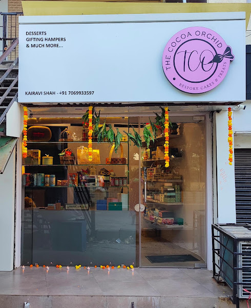 TCO (The Cocoa Orchid) - Bespoke Cakes & Treats