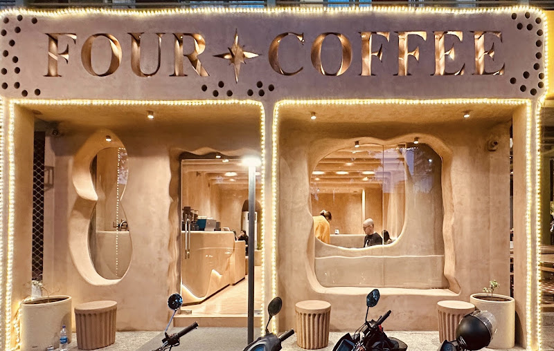Four coffee - The Clay Chapter