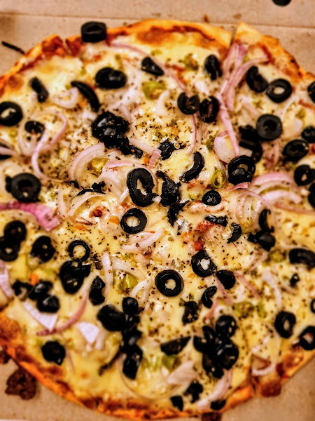 EK ONE UNO PIZZA