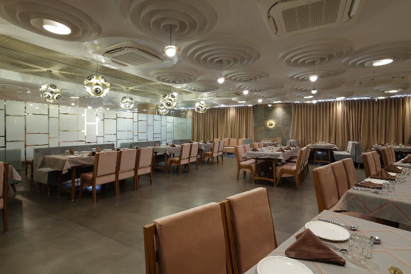 Prime Restaurant & Banquet