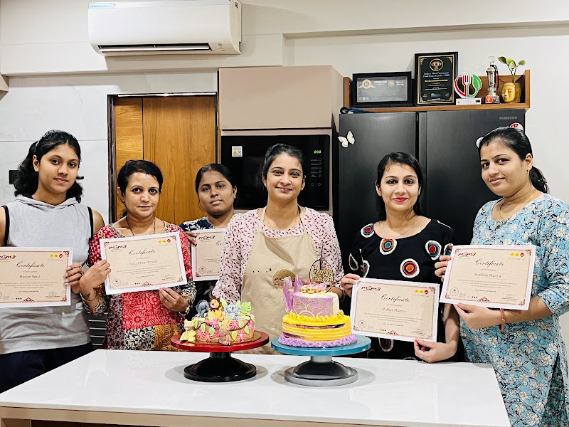 Mom's Cake And Chocolate - Best Cooking Class & Best Homemade Bakery in Ahmedabad