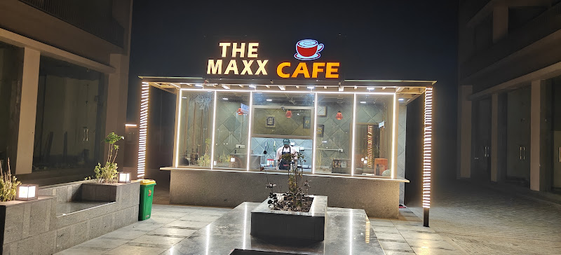 The max cafe