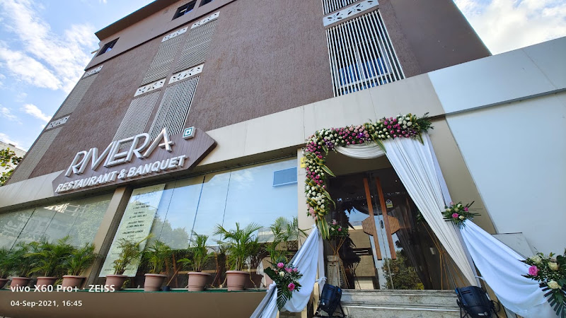 RIVIERA RESTAURANT & BANQUET