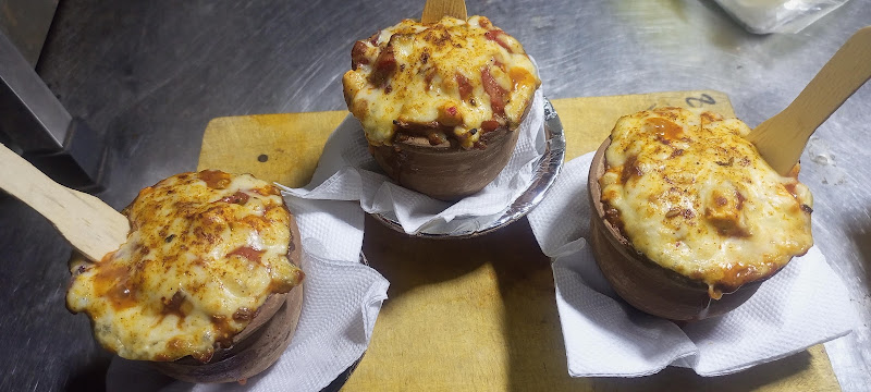 Shree Kullad Pizza
