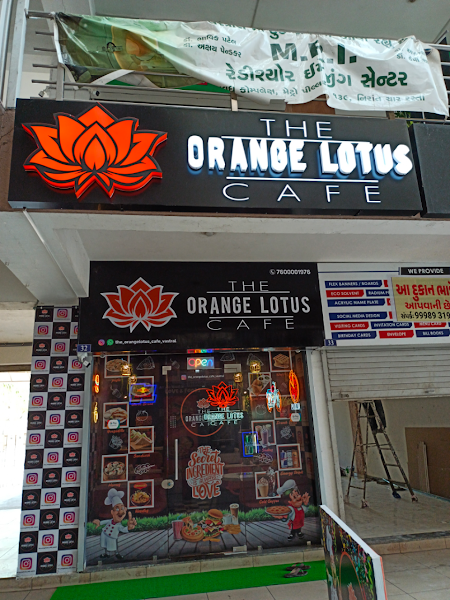 THE ORANGE LOTUS CAFE