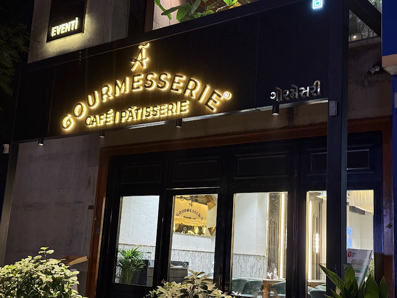A GOURMESSERIE - C G ROAD
