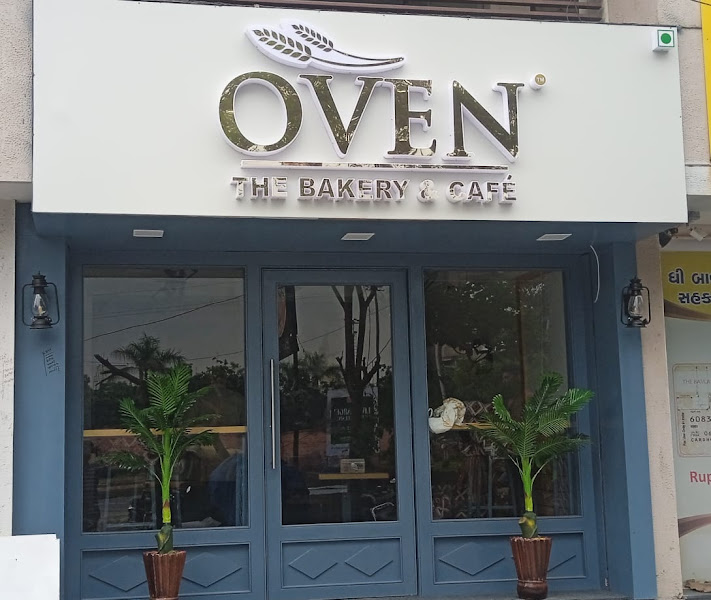 Oven the Bakery & Cafe