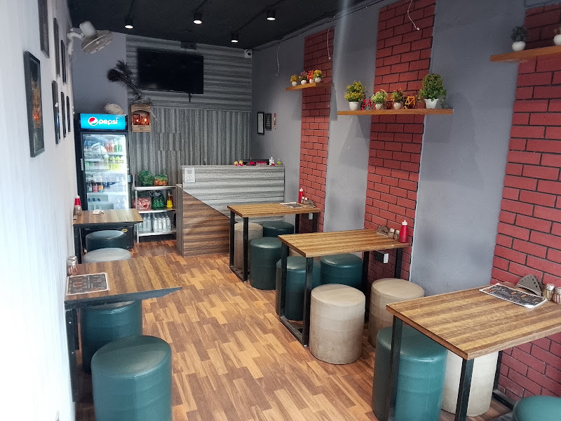 Patel's Pizzafarm