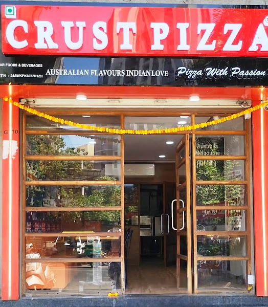 CRUST PIZZA GHATLODIA