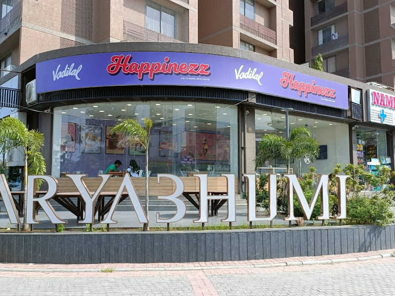 Happinezz Icecreams by Vadilal