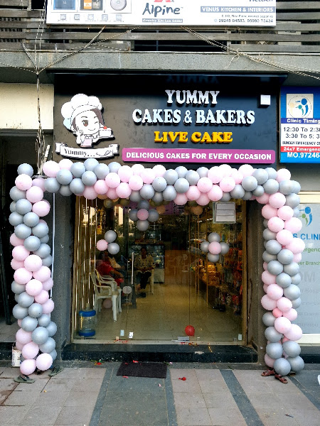 Yummy cake and bakers