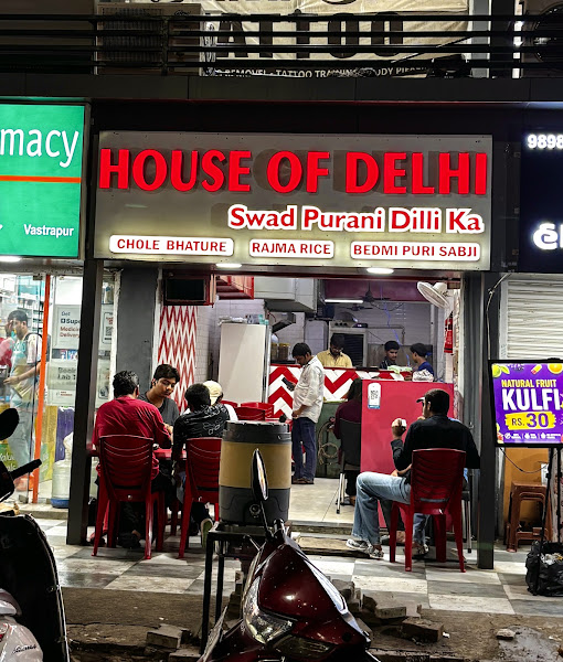 House of Delhi, Vastrapur