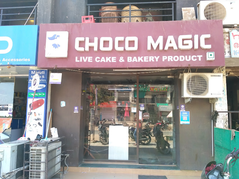 Choco Magic Live Cake & Bakery Product