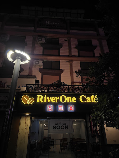 RiverOne Cafe