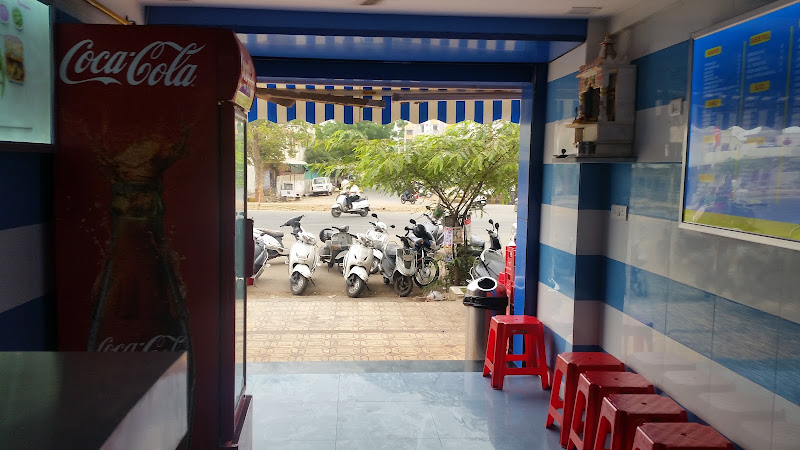 Jay Bhavani Vadapav Isanpur Maninagar
