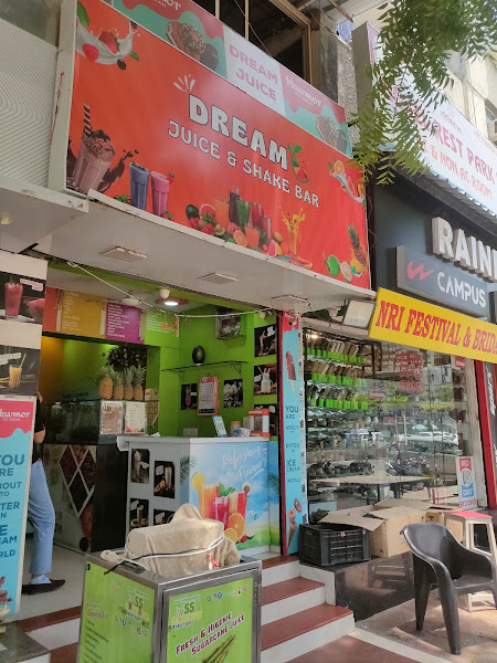 Dream Juice & Shake Bar