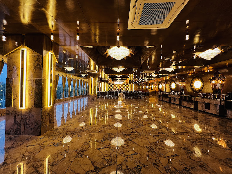 SIX SEVEN RESTAURANT AND BANQUET