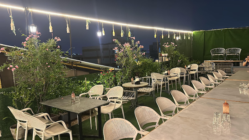 Tent Rooftop Restro Cafe - Candle Light Dinner, Anniversary Celebration Navrangpura & Birthday Celebration Cafe Ahmedabad