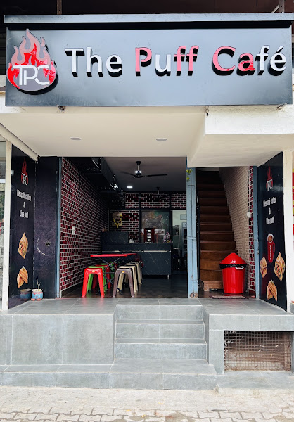 The Puff Cafe