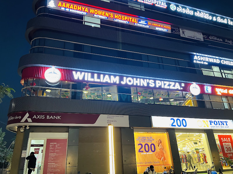 WILLIAM JOHN'S PIZZA GOTA , AHMEDABAD