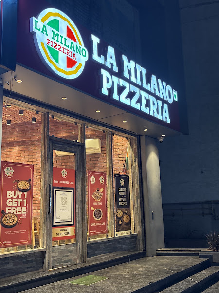La Milano Pizzeria | Ghodasar, Ahmedabad
